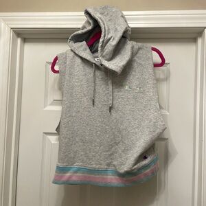 Champion women’s cropped Gray Sleeveless Hoodie
